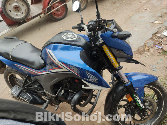 CB Hornet  Honda 160RR